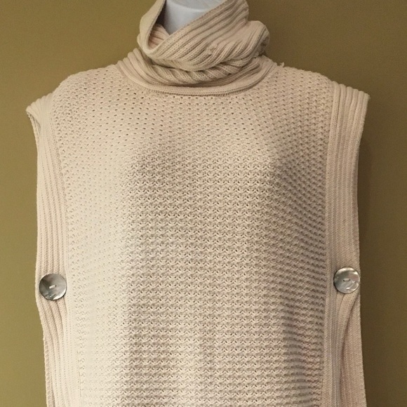 Pure Hand Knit Sweater - Picture 1 of 3
